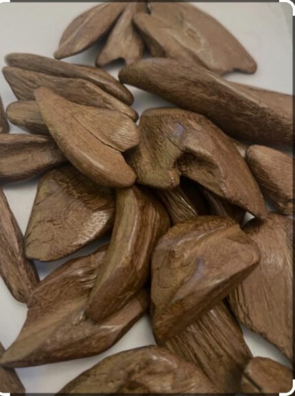 Improved aged Moroccan oud